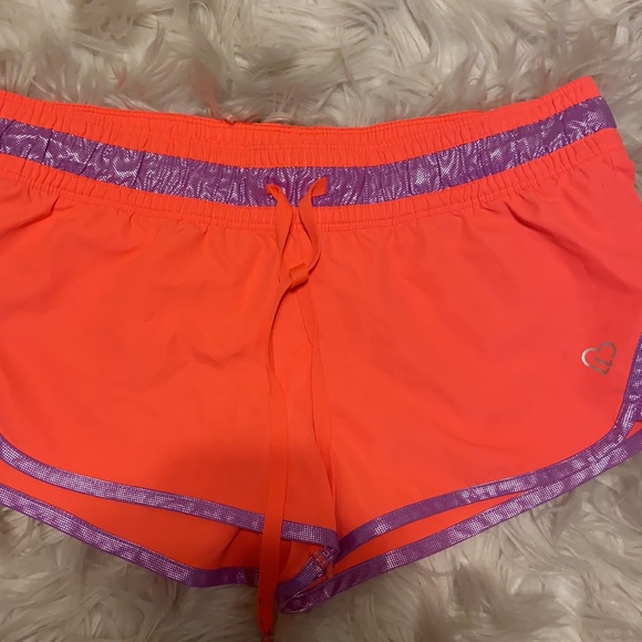 Exercise shorts - never worn - Picture 2 of 4